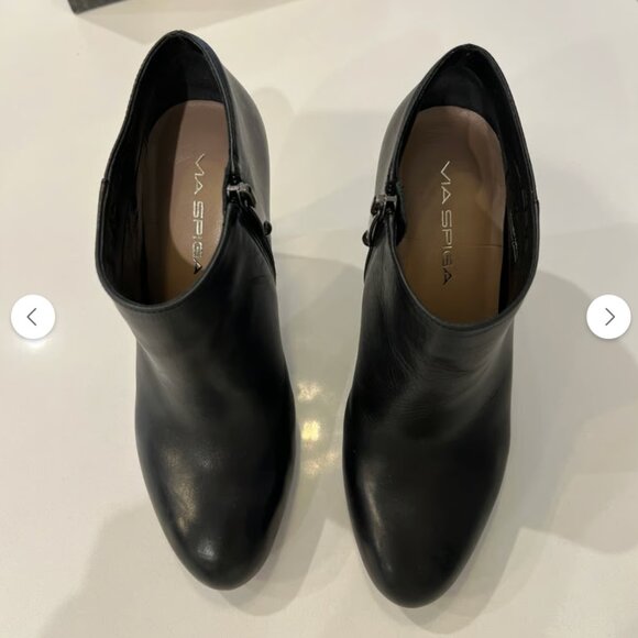 Via Spiga V-Cayden Black Calf Booties Leather, Size 5.5 - Picture 3 of 6